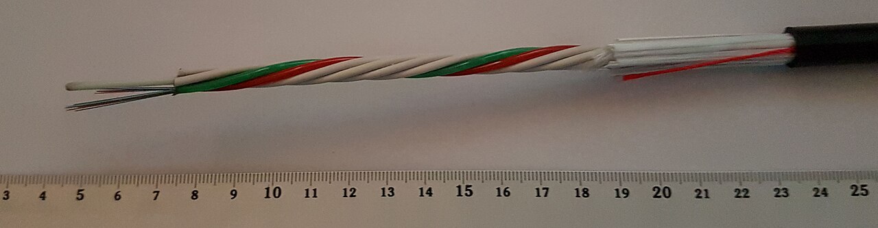 Kabel serat optik untuk jaringan GPON gedung